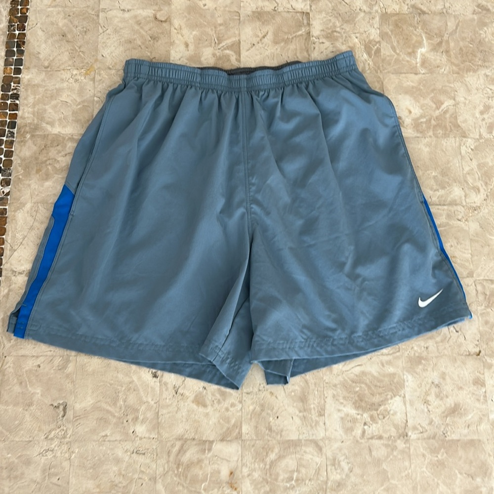 Nike Dri-Fit Men's Athletic Shorts With pockets Mens Size S